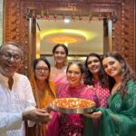 Mukti Mohan Instagram – Celebrating togetherness and light 🪔
Sending parivaar wala pyaar to you all 🤍