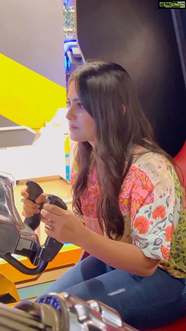 Naina Ganguly Instagram - Fun time in the Game Zone. ❤️ . . . . . . . . . . . . . . . . #gamezone #gametime #funtimes #funmoments #reelitfeelit❤️❤️ #reelsinstagram #réel #reels #reelsvideo #actorslife #nainaganguly