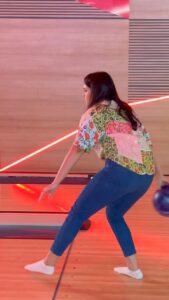 Naina Ganguly Instagram - Cherishing my inner child. 🙆🏻‍♀️🎱
.
.
.
.
.
.
.
.
.
.
.
.
.
.
.
.
#fun #game #bowling #bowling🎳 #reelsinstagram #reelsvideo #reels #reelitfeelit❤️❤️ #feelkaroreelkaro #reels #southcity #gamezone #funtimes #gamefreak