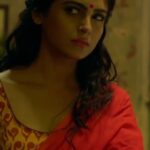Naina Ganguly Instagram – আমার অঙ্গে অঙ্গে কে বাজায়,বাজায় বাঁশি। 
Tribute to our pride Rabindranath Tagore on his birth anniversary 💐🌸
.
.
.
.
.
.
.
.
.
.
.
.
.
.
.
.
.
.
.
#rabindrasangeet #rabindranathtagore #rabindrajayanti #rabindranath #bong #bengali #bengaliwomen #traditionalwear #saree #sareelove #traditional #bengaliwomen #actorslife #nainaganguly