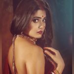 Naina Ganguly Instagram - Stylish, emotional, passionate and independent – all in one can only be found in a Bong Girl! ❤️ . . . . . . . . . . . . . . . . . #bong #bonggirl #bengali #picoftheday #photooftheday #igdaily #igpost #igers #instagood #instagram #instadaily #ootd #ootdindia #traditionalwear #saree #sareelove #sareefashion #tollywood #tollywoodactress #nainaganguly