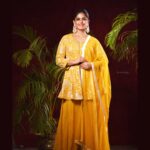 Naina Ganguly Instagram - Wishing you all Happy Akshay Tritiya and May this auspicious day of Eid-ul-Fitr bring joy, prosperity, and blessings to your life. Wishing you a joyous Eid-ul-Fitr filled with love, laughter, and togetherness. Eid Mubarak! 🌙 📷 @photographer_sourav_26 👗 @ajitakolkata Styling by @subrata4462 💄 @baban.islam.54 . . . . . . . . . . . . . . . . . #eidmubarak #eidulfitr #eid #wishes #traditionalwear #indianwear #indianwomen #ootd #ootdindia #ootdfashion #picoftheday #photooftheday #lookoftheday #bestoftheday #tollywood #tollywoodactress #nainaganguly