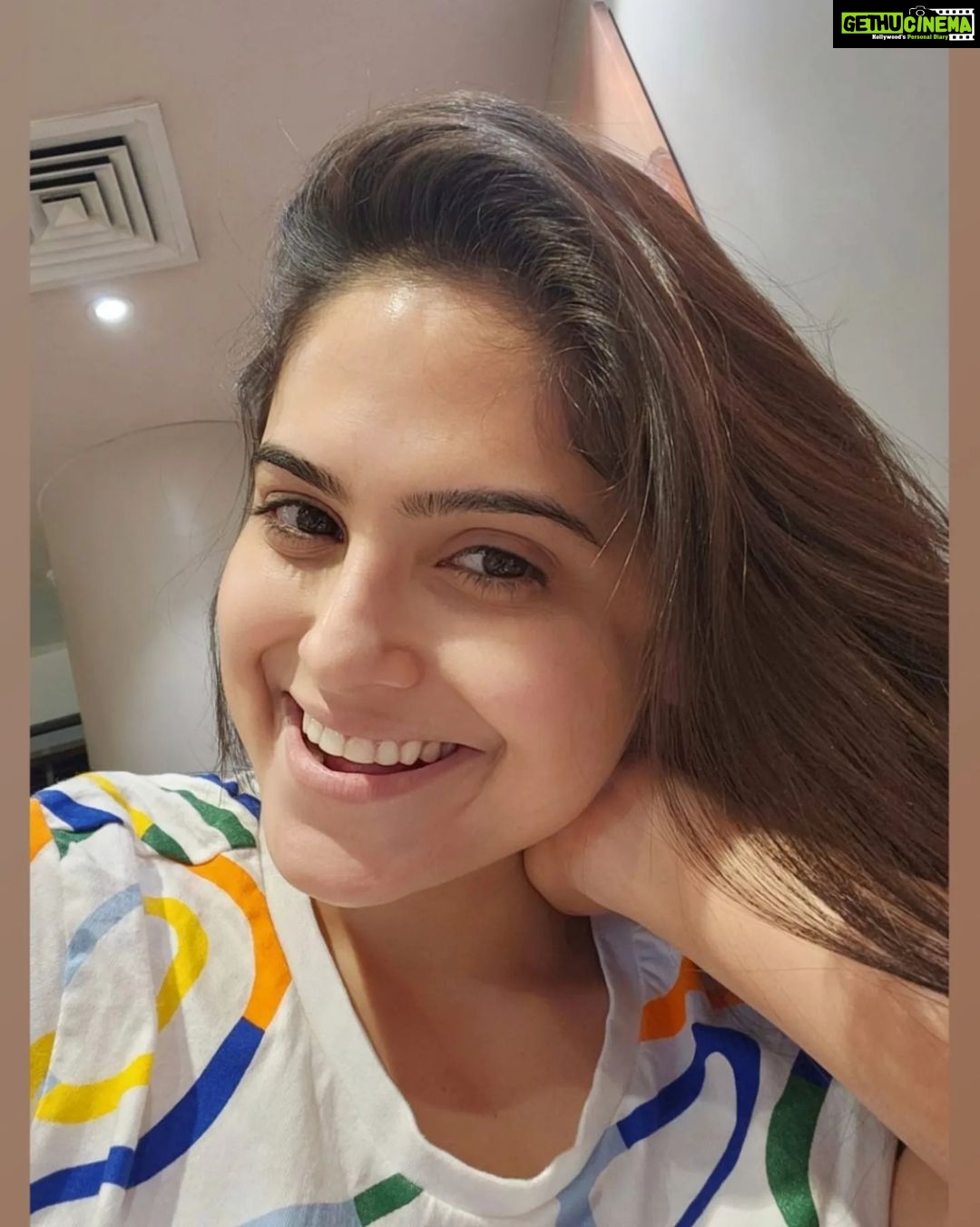 Naina Ganguly Instagram - There are a hundred languages in the world, but a smile speaks them all. 😇🌸 . . . . . . . . . . . . . . . . #igpost #igdaily #igers #instagood #instafashion #instadaily #instagram #instagood #ootd #ootdfashion #smile #smilemore #picoftheday #photooftheday #lookoftheday #tollywood #tollywoodactress #nainaganguly