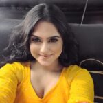 Naina Ganguly Instagram - I can't get over this festive season. 🌸🥺 . . . . . . . . . . . . . . . #festiveseason #festivalofbengal #festivalofbengalis #ootd #ootdindia #traditional #traditionalwear #ethnicwear #ethnicday #picoftheday #photooftheday #lookoftheday #bestoftheday #tollywood #tollywoodactress #nainaganguly