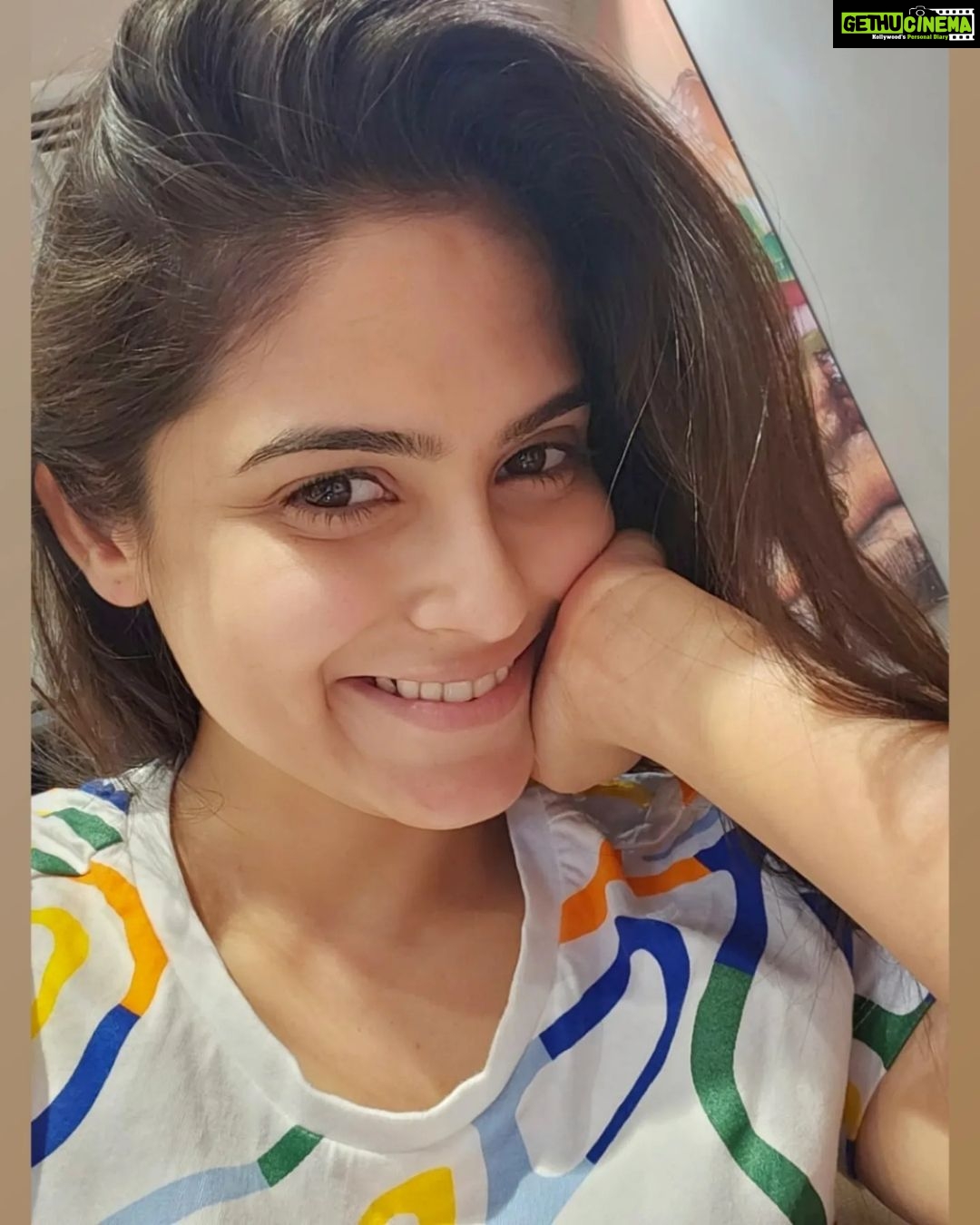 Naina Ganguly Instagram - There are a hundred languages in the world, but a smile speaks them all. 😇🌸 . . . . . . . . . . . . . . . . #igpost #igdaily #igers #instagood #instafashion #instadaily #instagram #instagood #ootd #ootdfashion #smile #smilemore #picoftheday #photooftheday #lookoftheday #tollywood #tollywoodactress #nainaganguly