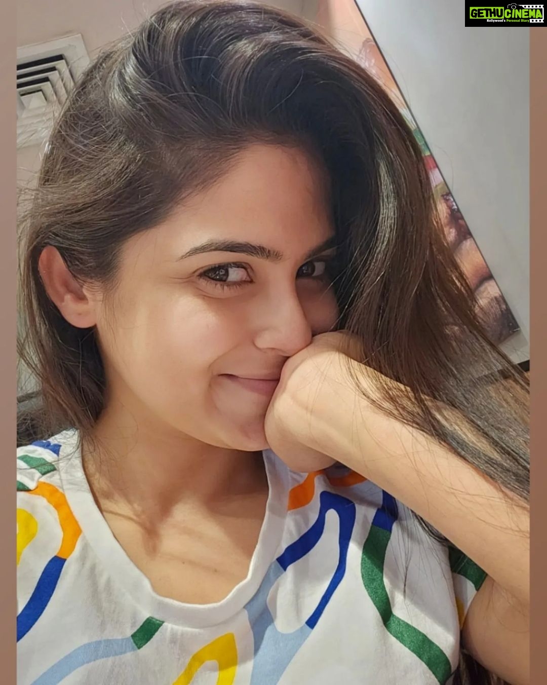 Naina Ganguly Instagram - There are a hundred languages in the world, but a smile speaks them all. 😇🌸 . . . . . . . . . . . . . . . . #igpost #igdaily #igers #instagood #instafashion #instadaily #instagram #instagood #ootd #ootdfashion #smile #smilemore #picoftheday #photooftheday #lookoftheday #tollywood #tollywoodactress #nainaganguly