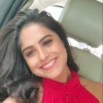 Naina Ganguly Instagram - Rangi saari gulaabi chunariya re Mohe maare najariya sawariya re! ❤ . . . . . . . . . . . . . . . . . #feelkorboreelkorbo #feelitreelit #feelkaroreelkaro #newreel #newreels #reelsinstagram #reelsinsta #trendingreels #trendingsongs #rangisari