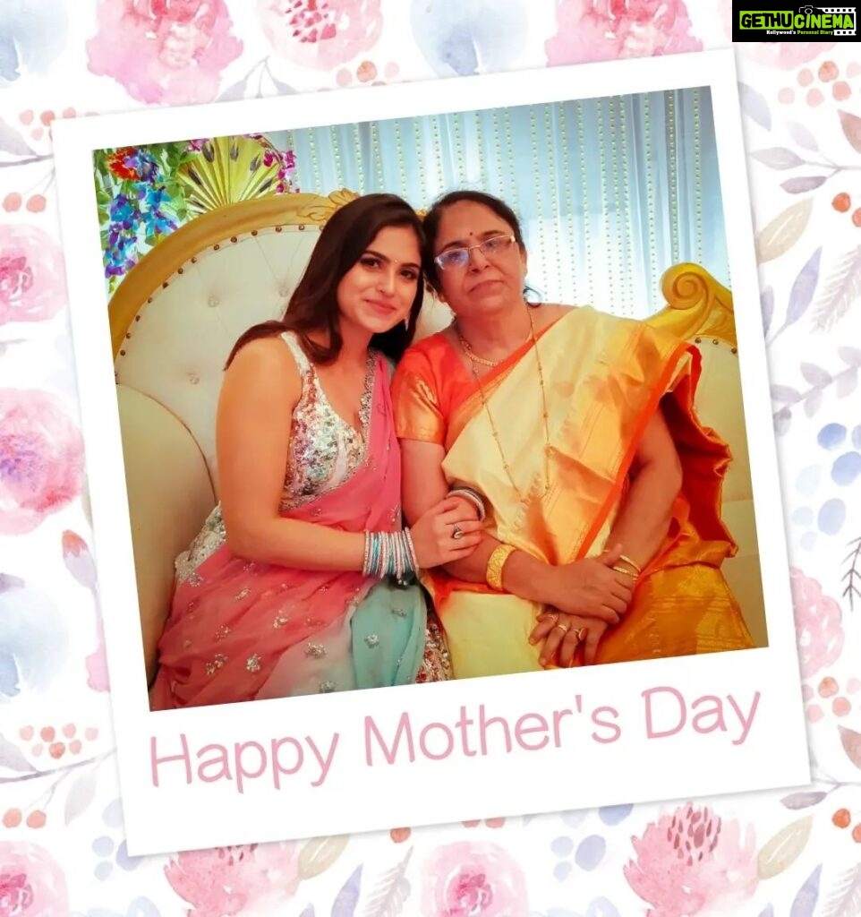 Naina Ganguly Instagram - Happy Mother’s Day to my very own superhero and the No. 1 problem-solver in my life. I hope you have a great day! ❤❤ #happymothersday #mothersday #bestmom #maa