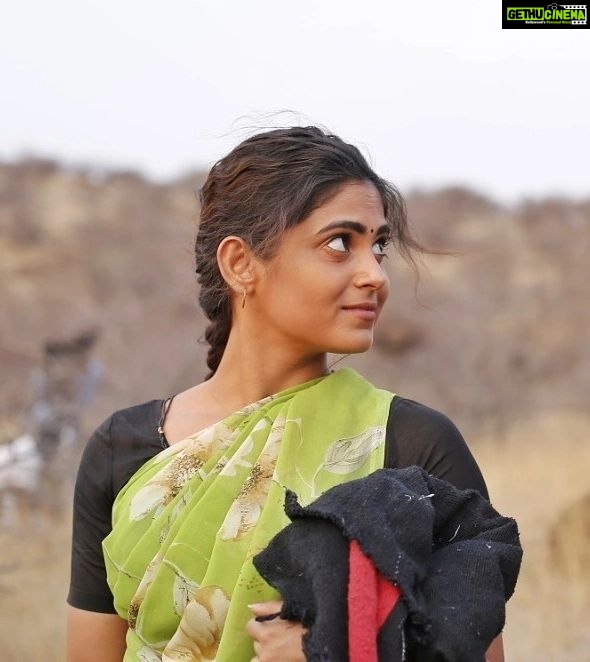 Naina Ganguly Instagram - What’s behind on that innocent face? #DHAHANAM is now streaming live on @mxplayer . 📷 @siddusomisetti . . . . . . . . . . . . . . . . . . . . . . . . #dhahanam #dhahanamonmxplayer #mxplayer #mxplayerwebseries #mxplayeroriginals #mxplayerwebseriess #indianwebseries #webseries #indianactress #actress #actresslife #tollywood #tollywoodactress #nainaganguly