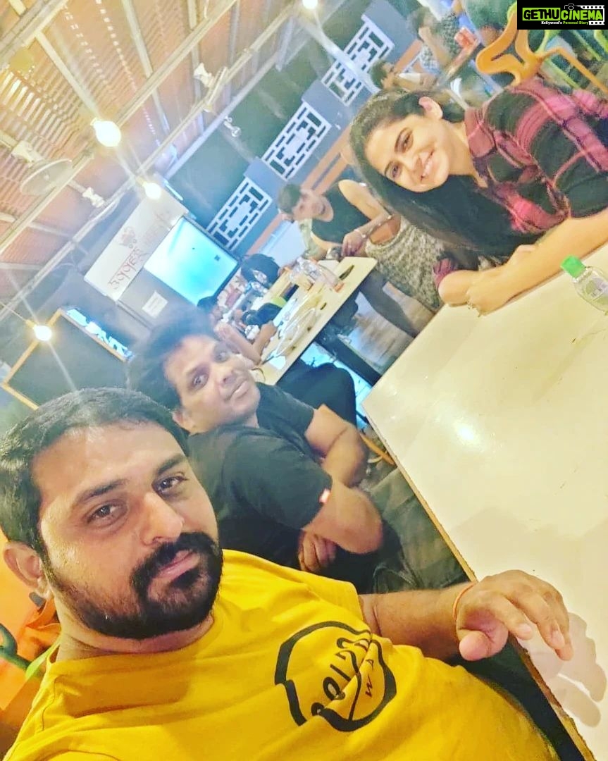 Naina Ganguly Instagram - The Three Musketeers. 🤷♀ . . . . . . . . . . . . . . . . . . . #igpost #igindia #igdaily #igers #igersindia #insta #instagood #instafam #instapost #instafashion #picoftheday #photooftheday #ootd #ootdfashion #actor #director #nainaganguly Jubilee Hills