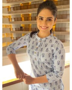 Naina Ganguly Instagram - Lighten up, just enjoy life, smile more, laugh more, and don’t get so worked up about things! 😇
.
.
.
.
.
.
.
.
.
.
.
.
.
#goodvibes #happysunday #sundaypost #sundayvibes #igaddict #igersindia #igdaily #instalook #instapost #instafashion #instagram #instagood #ootd #ootdfashion #photo #photooftheday #potd #lookoftheday #bestoftheday #like4likes #likesforlike #l4likes #l4l #follower #followersinstagram #followforfollowback #tollywood #tollywoodactress #nainaganguly