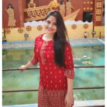Naina Ganguly Instagram - Hope this Durga Ashtami brings in good fortune and abounding happiness for you. Shubho Maha Ashtami! 🌼🙏 . . . . . . . . . . . . . . . . . . #ashtami #durgaashtami #durgapujo2023 #pujolook #pujofashion #pujovibes #kolkatarpujo #kolkatadiaries #bong #bonggirl #traditional #traditionalwear #ootd #ootdfashion #ootdindia #lookoftheday #bestoftheday #festivalseason #festivaloutfit #festivalfashion #indianfestival #actorslife #nainaganguly
