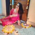 Naina Ganguly Instagram - Lighting up hearts, one diya at a time.🪔 Diwali vibes all around. Sparkle ✨️ . . . . . . . . . . . . . . . . . . #diwali #diwali2023 #diwaliwishes #deepavali #diya #lights #festival #festivalvibes #festivalfashion #festivaloutfit #traditional #traditionalwear #indianfestival #indiangirls #indianwomen #iggood #igpost #igdaily #ootd #ootdindia #ootdfashion #picoftheday #photooftheday #actress #nainaganguly