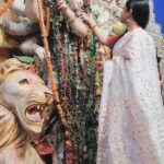 Naina Ganguly Instagram – Subho Bijoya! May the victory of good over evil inspire you to triumph over your challenges and obstacles. 🙏
.
.
.
.
.
.
.
.
.
.
.
.
.
.
.
.
.
.
.
#subhobijoya #bijoyadashami #bijoya #reelsinsta #reelsinstagram #reelkarofeelkaro #feelitreelit #feelkorboreelkorbo #feelkaroreelkaro #newreels #reelinstagram #bong #traditional #traditionalwear #reeloftheday #actress #nainaganguly