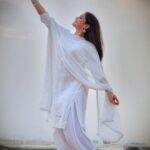 Naina Ganguly Instagram - She's the breath of fresh air. 🤍🧿🪬 . . . . . . . . . . . . . . . . . #morningvibes #morningmotivation #freshvibes #freshmood #freshair #air #ig #igpost #igdaily #iggood #instapost #instafashion #instalike #instagram #instagood #fashionshoot #fashionista #fashiongram #ootd #ootdfashion #traditional #traditionalwear #picoftheday #photooftheday #lookoftheday #bestoftheday #tollywood #tollywoodactress #nainaganguly