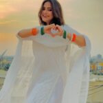Naina Ganguly Instagram - I Love My India 🇮🇳🧡🤍💚🫶🧿🪬 . . . . . . . . . . . . . . . . . . . #ilovemyindia #happyindependenceday #independenceday #15thaugust #india #indianwomen #naturelovers #feelitreelit #reelsinstagram #reelsinsta #reelsviral #reelslovers #reelsindia #reeloftheday #foryou #trending #trendingreels #trendingnow #jaihind #freedom #love #loveindia #actress #actorslife #tollywoodactress #nainaganguly