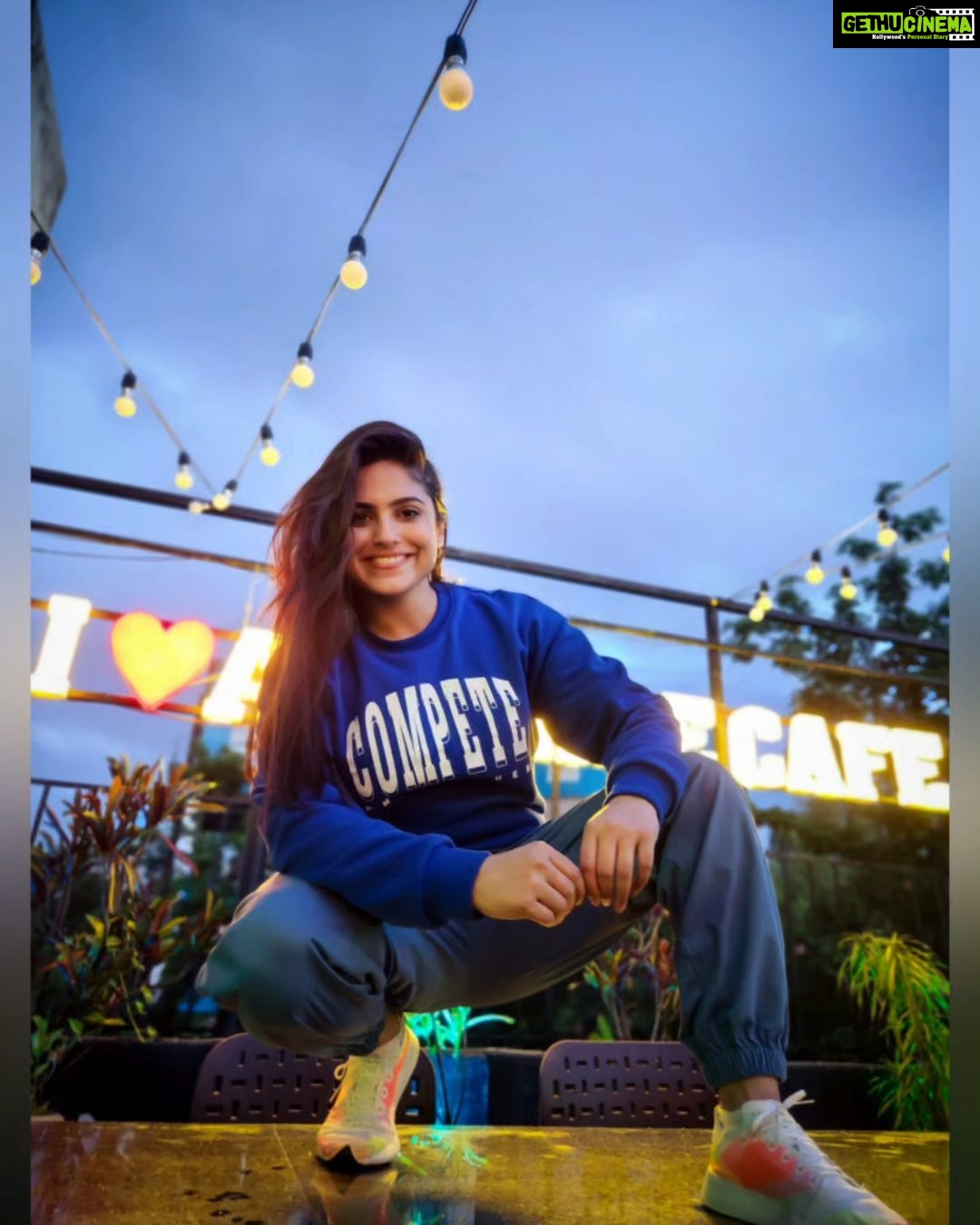 Naina Ganguly Instagram - Sunday is my favorite day. 💙🫶🧿🪬 . . . . . . . . . . . . . . . . . . #sunday #sundaymornings #sundayvibes #sundaymood☀️ #ig #igaddict #iggood #igdaily #igfashion #instapost #instafashion #instalike #instagram #instagood #ootd #ootdfashion #picoftheday #photooftheday #cute #smile #bluesky #skycaptures #actress #actorslife #tollywoodactress #nainaganguly