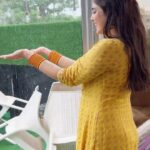 Naina Ganguly Instagram – Enjoy the music of rain and this 💁💛
.
.
.
.
.
.
.
.
.
.
.
.
.
.
.
.
.
.
#rain #rainyday #barsoremegha #raindrops #rainreels #reelsinstagram #reelsinsta #reelsviral #reelsindia #reeliitfeelit #feelitreelit #bhfyp #foryou #foryoupage #trending #trendingreels #trendingsongs #trendalert #bollywoodstyle #bollywoodsongs #actress #actorslife #tollywoodactress #nainaganguly