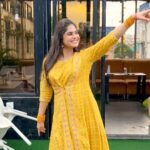 Naina Ganguly Instagram – It is better to dance in the rain. 🌧 💛
.
.
.
.
.
.
.
.
.
.
.
.
.
.
.
.
.
.
.
#terevaste #terevastefalaksemaichandlaunga #reelitfeelit #reelsinstagram #reelsinsta #reelsviral #reelslovers #reelsindia #reelsvideo #feelitreelit #feelkaroreelkaro #feelkorboreelkorbo #newreels #foryou #foryoupage #trending #trendingsongs #bollywood #bollywoodstyle #actress #actorslife #nainaganguly