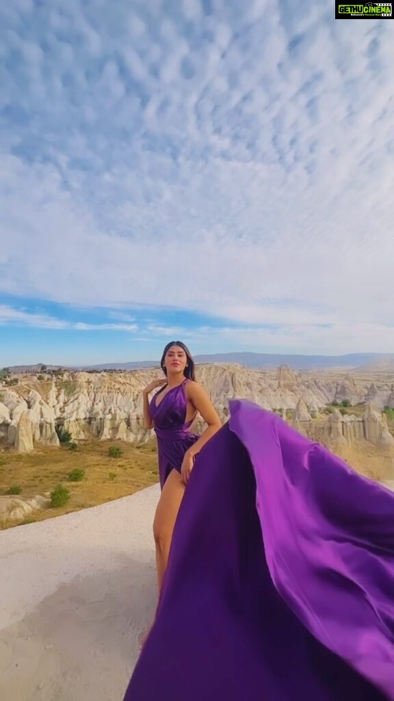 Naira Shah Instagram - Purple dream💜 #mostfavoritecolour #NairaShah #Model #Actress #HotAirBalloon #Posing #Cappadocia #Turkey #Istanbul #CappadociaDiaries #TurkeyDiaries #HolidayEscape #BalloonAdventure #HotAirBalloon #Travel #TravelPhotography #InstaTravel #Nature #Wanderlust