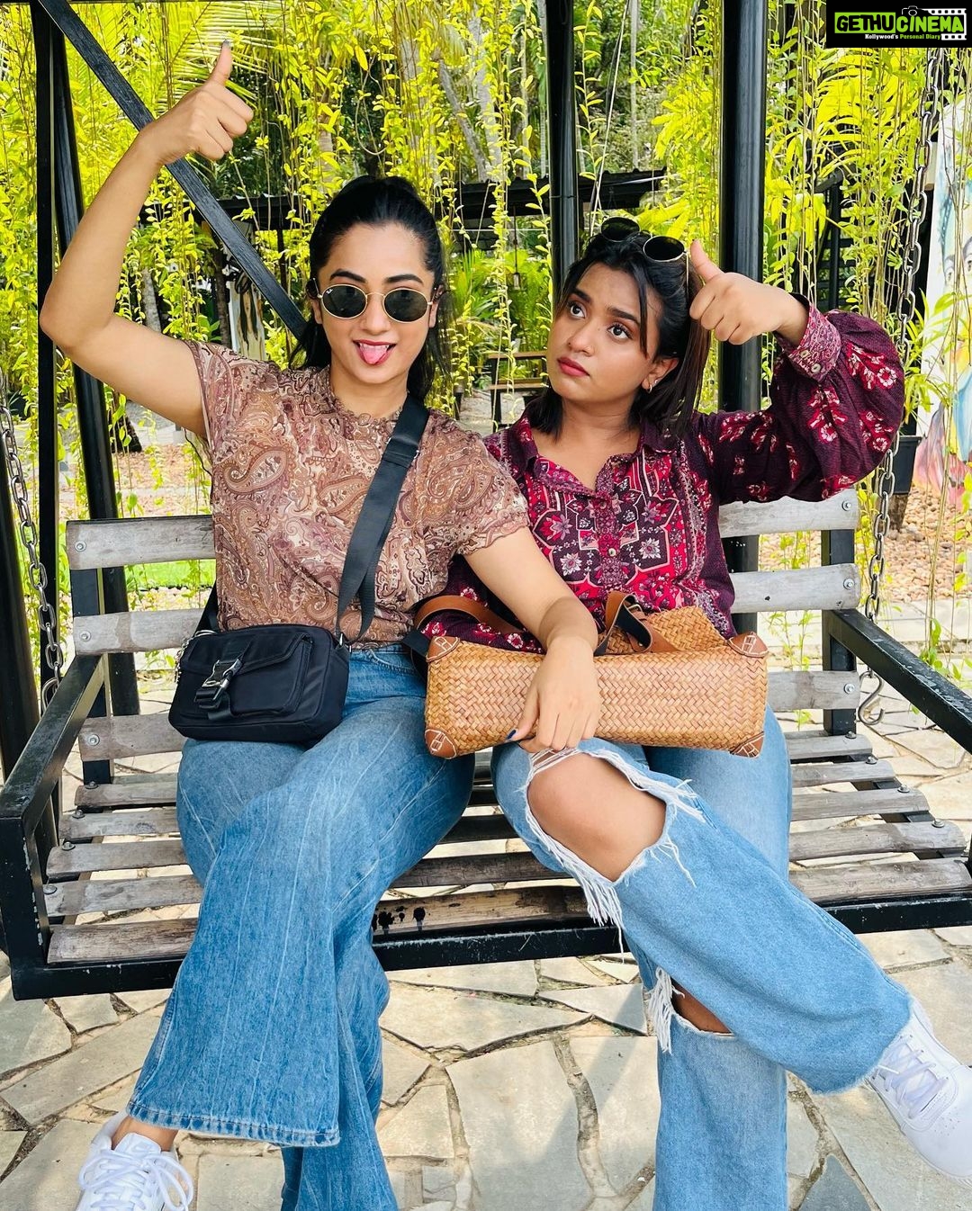 Namitha Pramod Instagram - My summer is here @aki_tha_ ❣️ Swipe swipe swipe 🌟