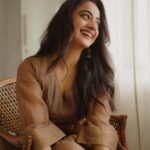Namitha Pramod Instagram - Love and love only 🫶🏼♥️ Captured by : @merin__georg Styled by : @rashmimuraleedharan Wearing: @kalaakaari Jewellery: @pureallure.in #filmpromotions #rajni #releasingsoon #shoot #film