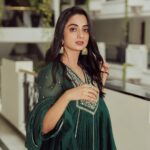 Namitha Pramod Instagram - 🫶🏼❣️ Captured by : @arungnanavel Styled by : @rashmimuraleedharan Wearing: @zuleiha_by_shehazeen Jewellery: @pureallure.in #rajni #moviepromotion #chennai