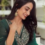 Namitha Pramod Instagram - 🫶🏼❣️ Captured by : @arungnanavel Styled by : @rashmimuraleedharan Wearing: @zuleiha_by_shehazeen Jewellery: @pureallure.in #rajni #moviepromotion #chennai