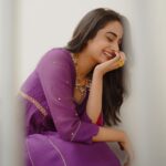 Namitha Pramod Instagram – Happy Diwali 🪔 

Captured by : @merin__georg 
Styled by : @rashmimuraleedharan 
Wearing : @kalaakaari 
Jewellery: @pureallure.in