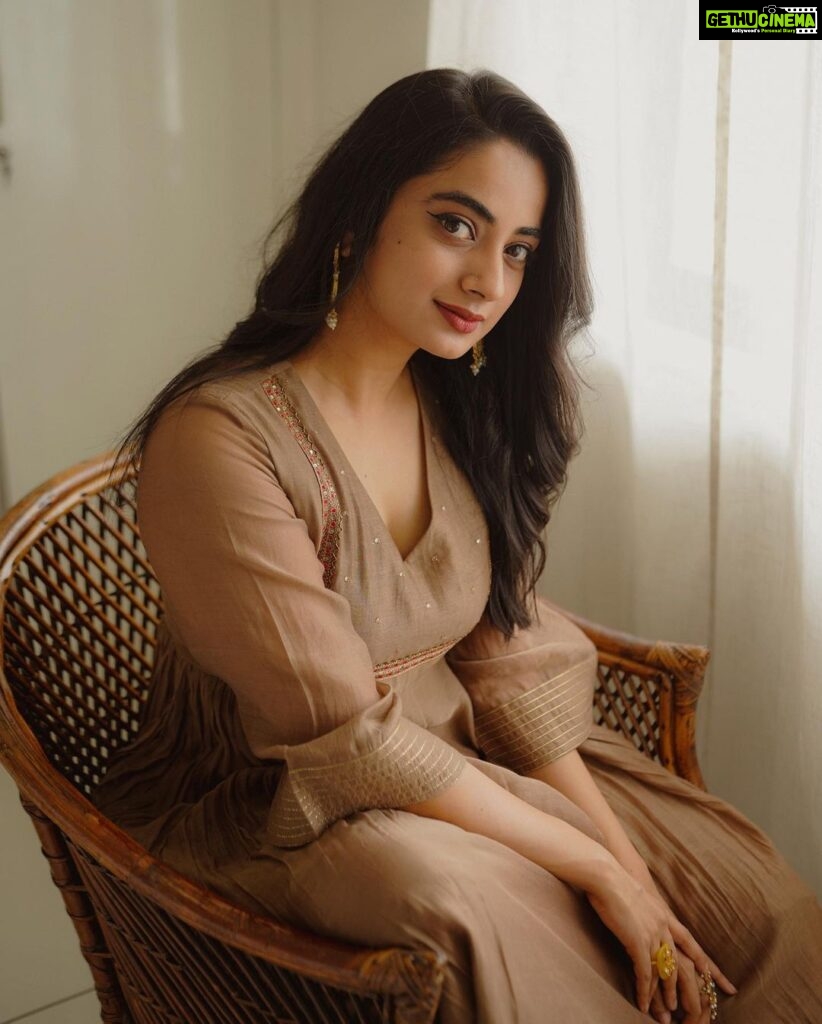 Namitha Pramod Instagram - Love and love only 🫶🏼♥️ Captured by : @merin__georg Styled by : @rashmimuraleedharan Wearing: @kalaakaari Jewellery: @pureallure.in #filmpromotions #rajni #releasingsoon #shoot #film