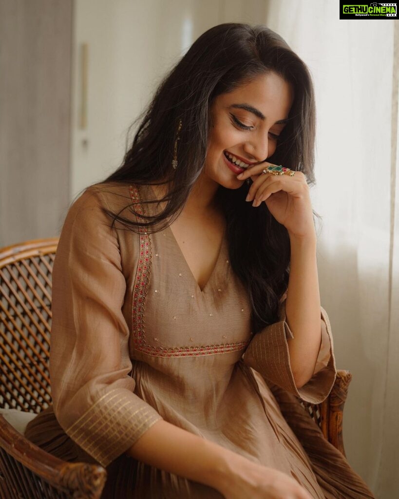 Namitha Pramod Instagram - Love and love only 🫶🏼♥️ Captured by : @merin__georg Styled by : @rashmimuraleedharan Wearing: @kalaakaari Jewellery: @pureallure.in #filmpromotions #rajni #releasingsoon #shoot #film