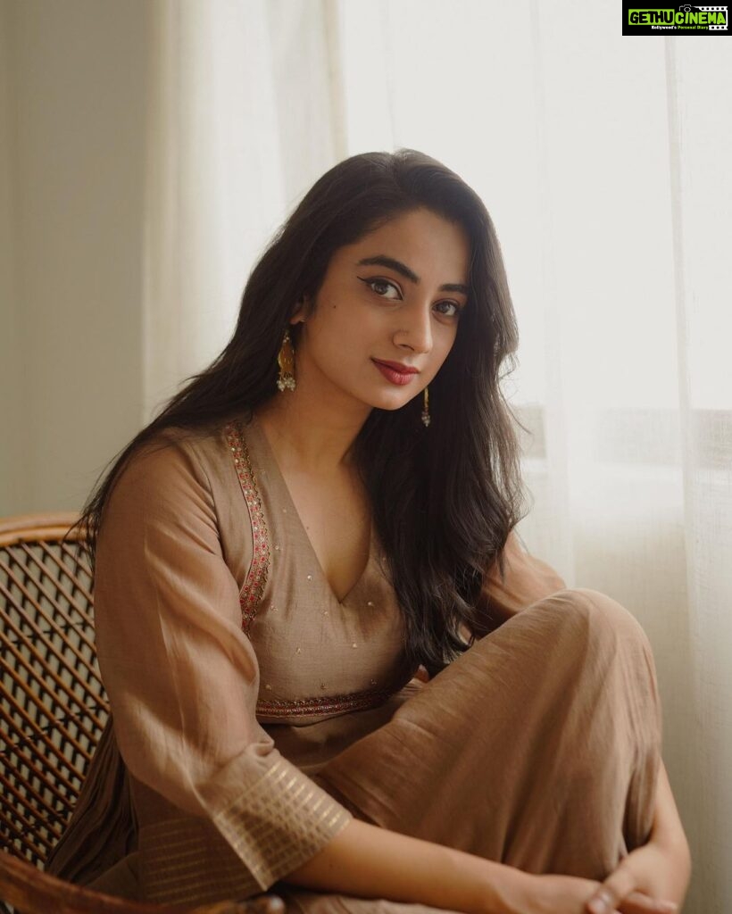 Namitha Pramod Instagram - Love and love only 🫶🏼♥️ Captured by : @merin__georg Styled by : @rashmimuraleedharan Wearing: @kalaakaari Jewellery: @pureallure.in #filmpromotions #rajni #releasingsoon #shoot #film