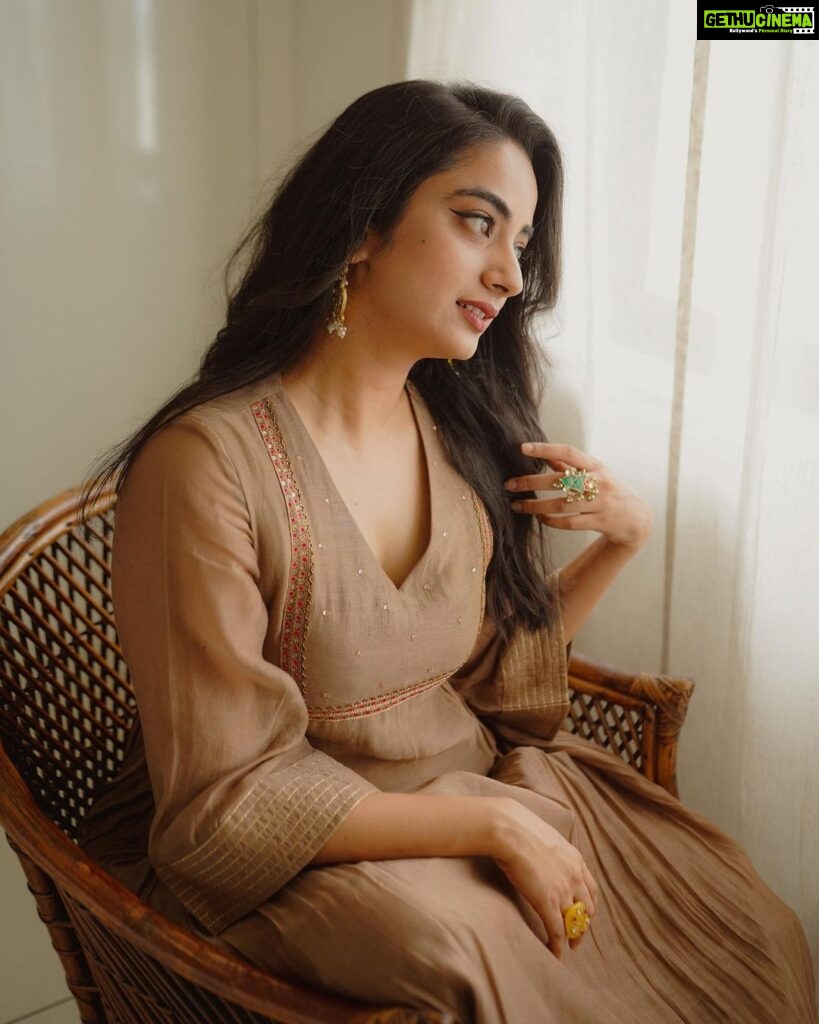 Namitha Pramod Instagram - Love and love only 🫶🏼♥ Captured by : @merin__georg Styled by : @rashmimuraleedharan Wearing: @kalaakaari Jewellery: @pureallure.in #filmpromotions #rajni #releasingsoon #shoot #film