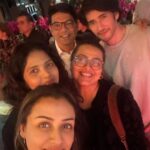 Namrata Shirodkar Instagram – “Good food, great laughs, and the best company! 🍽️🎉 Grateful for fun-filled dinners . #FoodieGang #GoodTimes #DinnerLaughs” Mayfair London