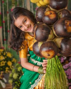 Namrata Shirodkar Instagram - Wishing you all a happy Ugadi & Gudi Padwa! This new year, let's appreciate the simple joys of life and cherish our loved ones. ✨

Photography: @smaritavinnakotaphotography

Stylist: @nithishasriram

Jewellery: @hiyajewellers

Outfit: @samtaandshrutistudio

Hair: @gotomirrors

Decor: @radhika_tanguturu
@taamarataamara