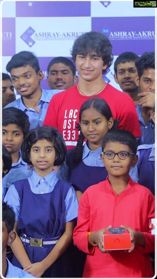 Namrata Shirodkar Instagram - Thank you @mbfoundationorg, for helping me find my happiness today. Meeting the kids from my village in Burripalem and gifting them sports kits so they can play to their hearts' content, and then heading to @ashrayakruti filled my heart with joy. We gifted hearing aids to all the students in the facility. Blessed to be able to share my special day with them ♥️♥️♥️