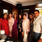 Namrata Shirodkar Instagram - You don’t need a reason to get together!! Thankyou my dearest @diabhupal @krishnarbhupal for hosting some of the best evenings! ♥️♥️#goodfriends #timeout Hyderabad