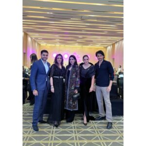 Namrata Shirodkar Instagram - Celebrating her incredible journey 👏👏👏 @mirzasaniar! And meeting our legendary @arrahman sir! 😊 Always an honour 🙏🙏🙏 @urstrulymahesh @krishnarbhupal @diabhupal #celebrations