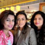 Namrata Shirodkar Instagram - One of the best healthy lunches I've ever eaten! @madhavi_chalasani I'm so glad we have a place like this in Hyderabad! Congratulations on a new way of life... @yellolifehealth 💛 @archiemirchi @bobbykandhari @pinkyreddyofficial