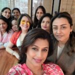 Namrata Shirodkar Instagram - One of the best healthy lunches I've ever eaten! @madhavi_chalasani I'm so glad we have a place like this in Hyderabad! Congratulations on a new way of life... @yellolifehealth 💛 @archiemirchi @bobbykandhari @pinkyreddyofficial
