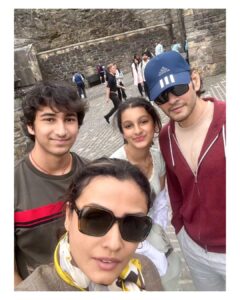 Namrata Shirodkar Instagram - A journey through time!! Exploring #EdinburghCastle... and its intricate architecture!! #Scotland 🏴󠁧󠁢󠁳󠁣󠁴󠁿🏰

@urstrulymahesh @gautamghattamaneni @sitaraghattamaneni