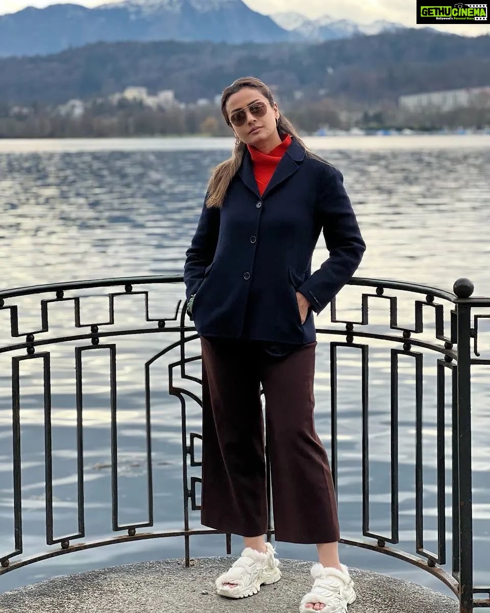 Namrata Shirodkar Instagram - My mornings ☀️ Love Lucerne!! ❤️ Luzern, Switzerland