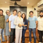 Namrata Shirodkar Instagram - Little moments in my big city of dreams ♥️♥️♥️ Thanks my Shazia for the best homemade meal!! 🤗♥️ #Mumbai #Friends #HomeFood @urstrulymahesh #Trivikram @musicthaman @meherramesh @avigowariker @shaziaqg