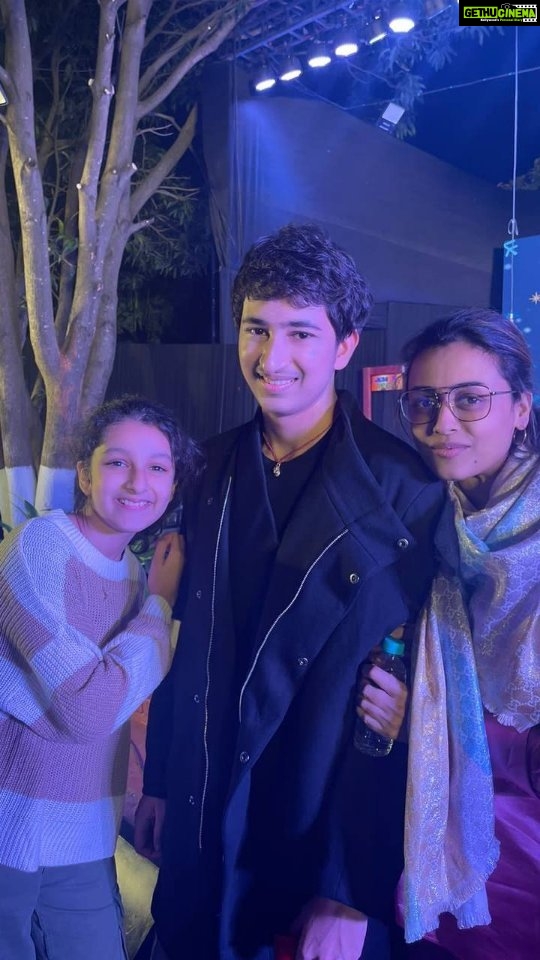 Namrata Shirodkar Instagram - He's not the love expert but he has friends who are 😍😍😍 GG's first theatre production at high school... and he pulled it off in style!! 👏👏👏 Not to mention Frozen's a family favourite... so this was just so wholesome to watch 😍😍 Can't wait to see more of this my boy... so so proud of you @gautamghattamaneni ♥️♥️♥️Love you so so much 🥰🥰🥰