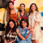 Namrata Shirodkar Instagram - A typically expected fun night with the fun girls of hyd!!! Timeout and time found .. here’s to many such more ones .. ♥️♥️♥️♥️♥️our own new forum 🤪🤪🤪love you girls 🥰🥰🥰