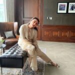Namrata Shirodkar Instagram - Pretty, simple and comfy... Love it! 💛💛 @tokreeshopjaipur