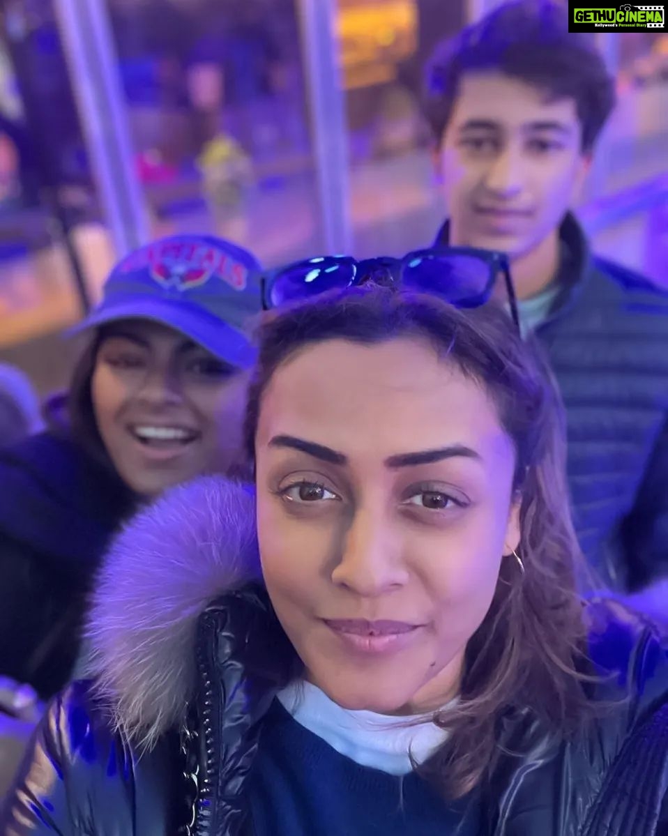 Namrata Shirodkar Instagram - As we begin the new year, I just want to thank all the special people in my life who have listened without judgement, cared for me and loved me no matter what!! Leaving behind the last year with many goods and bads and looking forward to the new one!! ♥️♥️♥️ Happy new year everyone!! #2023 🤗🤗🤗 @urstrulymahesh @gautamghattamaneni @sitaraghattamaneni @anoushkaranjit @shilpashirodkar73 @ranjitaparesh @sabina.xavier @xavieraugustin @yana._.xavier @zaratakespictures