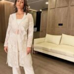 Namrata Shirodkar Instagram - You can never go wrong with white 🤍 Outfit: @shriyasom Jewellery: @lbajrangpershadjewellers HMU: @theartbeatsalon