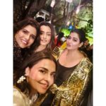 Namrata Shirodkar Instagram - Diwali vibes, good times and unforgettable memories... a magical soiree!! #DiwaliNights #FestiveFever#