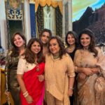Namrata Shirodkar Instagram - Welcoming the Diwali season with amazing people and our exceptional hosts, #KrishnaReddy and @sudhareddy.official. No one could've done it better than you Sudha! What a fabulous evening! Thank you for having us over. ❤️✨